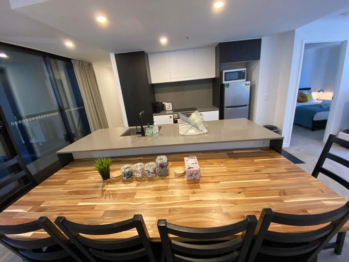 2 Bed 2 Bath Luxury Apartment In Braddon Canberra - Free Heated Pool, Gym, Parking Buitenkant foto