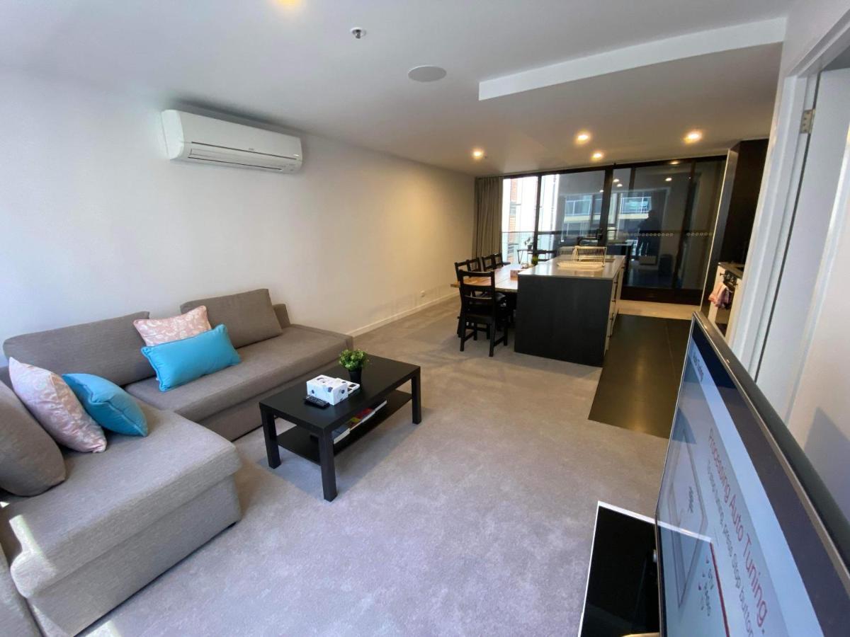 2 Bed 2 Bath Luxury Apartment In Braddon Canberra - Free Heated Pool, Gym, Parking Buitenkant foto