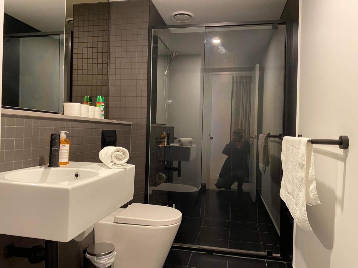 2 Bed 2 Bath Luxury Apartment In Braddon Canberra - Free Heated Pool, Gym, Parking Buitenkant foto