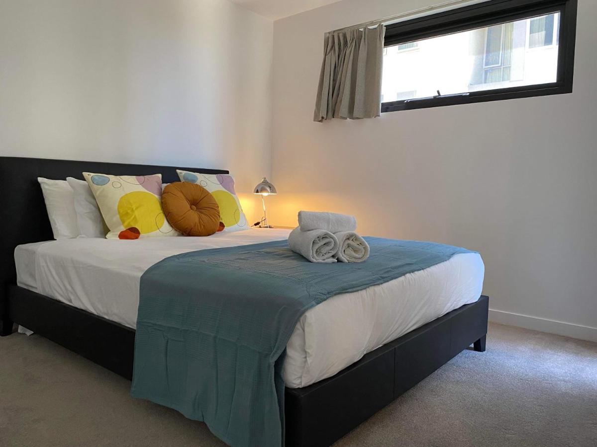 2 Bed 2 Bath Luxury Apartment In Braddon Canberra - Free Heated Pool, Gym, Parking Buitenkant foto